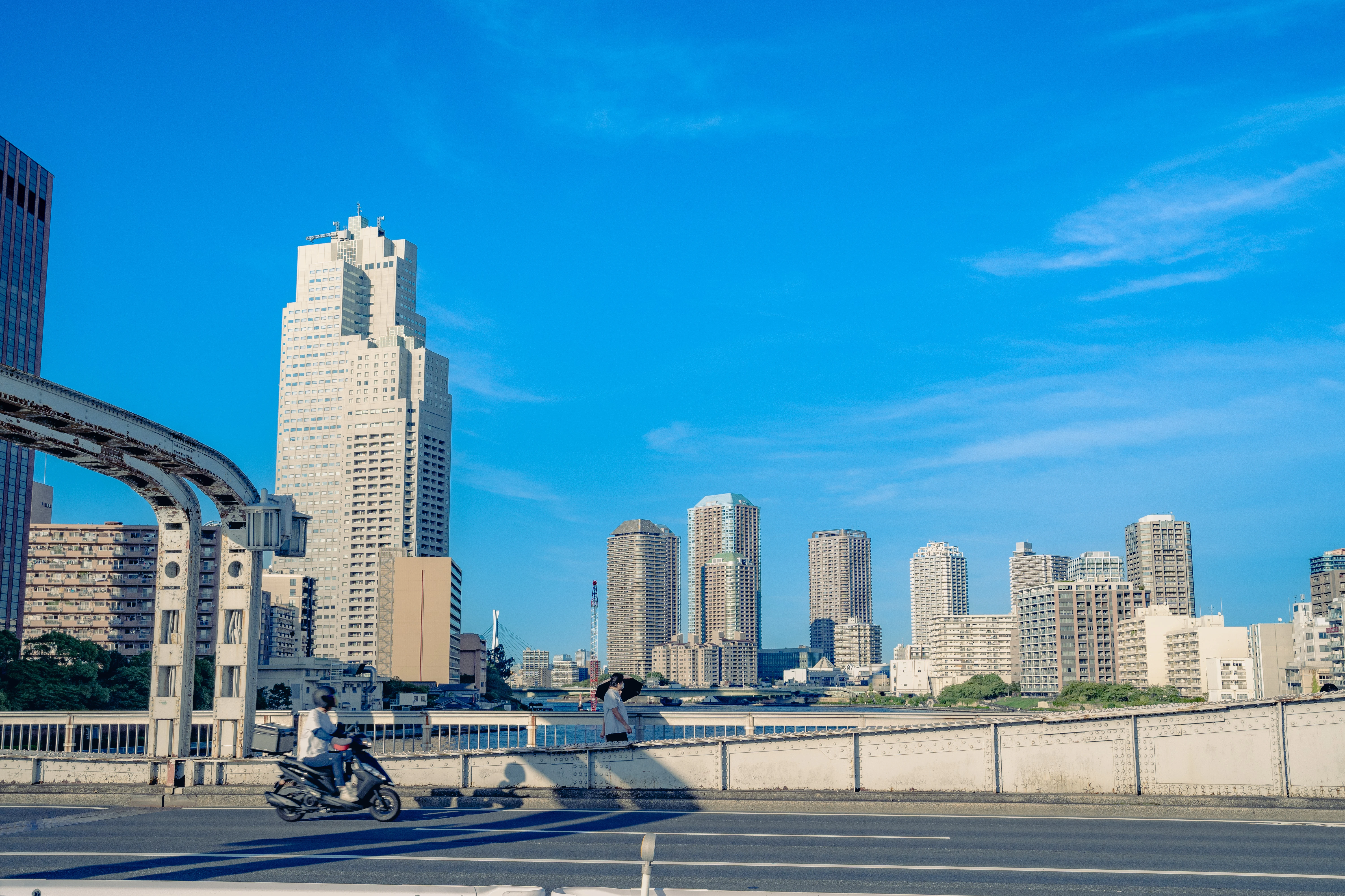 Golden Hour Glimpse over Tokyo Riverside